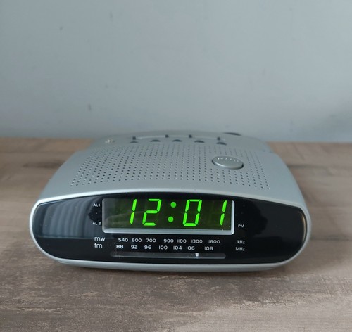 Morphy richards radio alarm - radio,