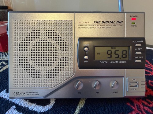 Radio alarm clock - radio,