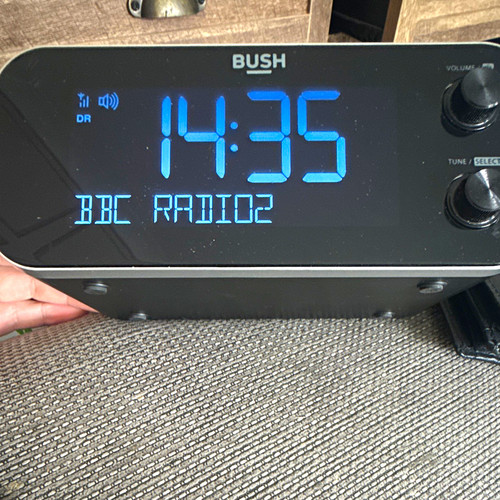 Bush dab clock radio - dab+,