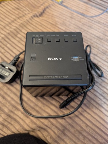 Sony icf dual - dual, clock