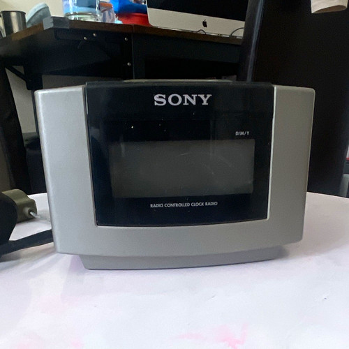 Sony digital clock radio - clock, with