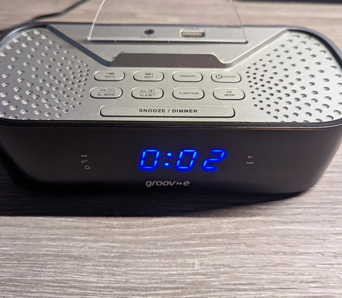 Groov sp406 digital alarm - groov-e,