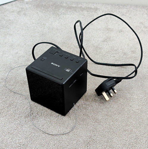Sony icf digital - sony, alarm