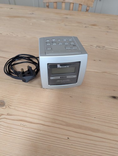 Sony dream machine icf c113l - dream,